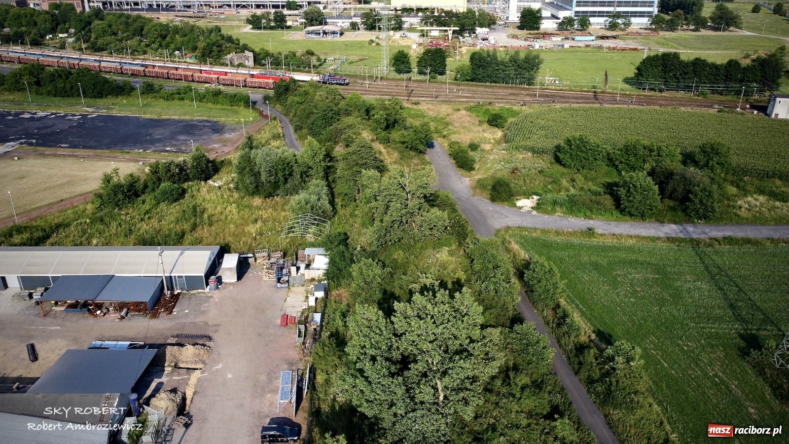 Zdjęcie w galerii na portalu naszraciborz.pl: Z Raciborza do Opawy. Magiczne zdjęcia lotnicze starej linii kolejowej wiadomości z regionu