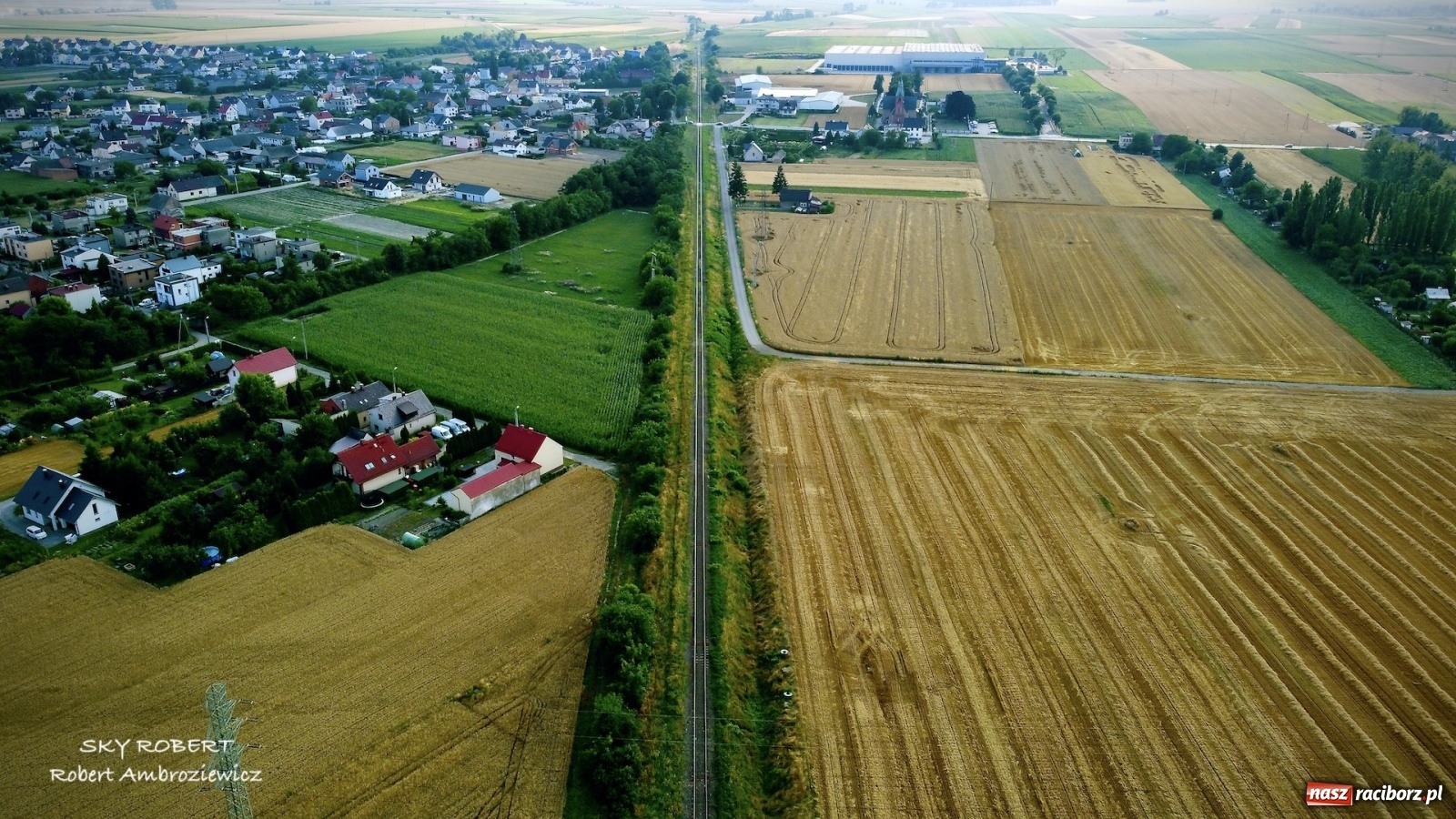 Zdjęcie w galerii na portalu naszraciborz.pl: Z Raciborza do Opawy. Magiczne zdjęcia lotnicze starej linii kolejowej wiadomości z regionu