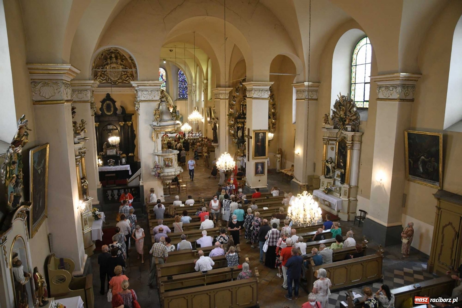 Zdjęcie w galerii na portalu naszraciborz.pl: Z Raciborza do Santiago de Compostela. Wielkie święto u św. Jakuba [FOTO i WIDEO] wiadomości z regionu