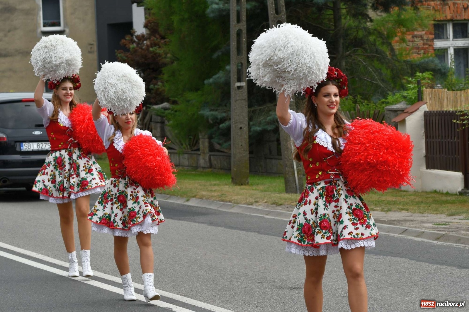 Zdjęcie w galerii na portalu naszraciborz.pl: Raszczyce żegnają swojego długoletniego proboszcza wiadomości z regionu
