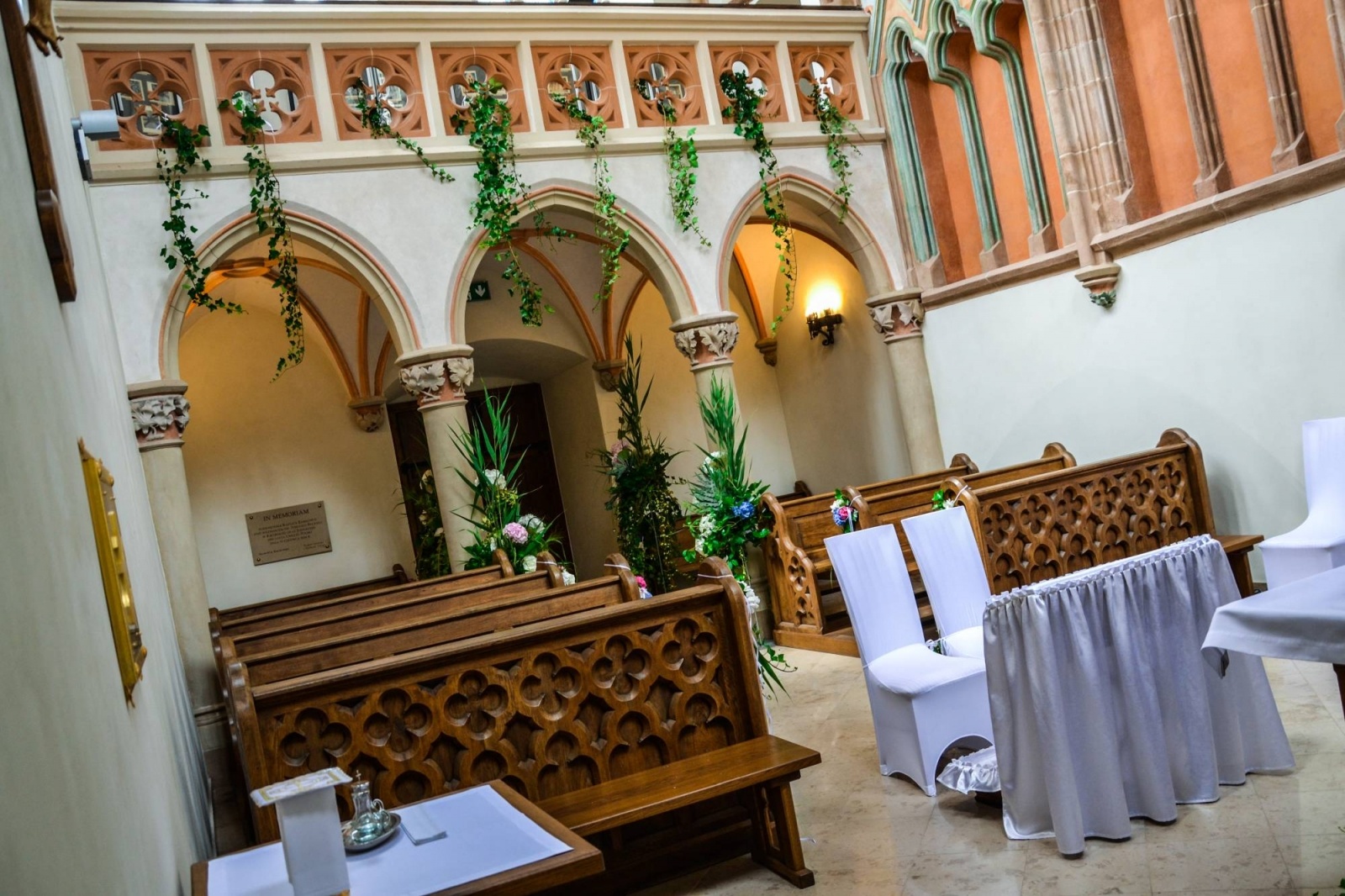 Zdjęcie w galerii na portalu naszraciborz.pl: Jak wam się podoba ślubny wystrój kaplicy zamkowej w Raciborzu? [FOTO] wiadomości z regionu