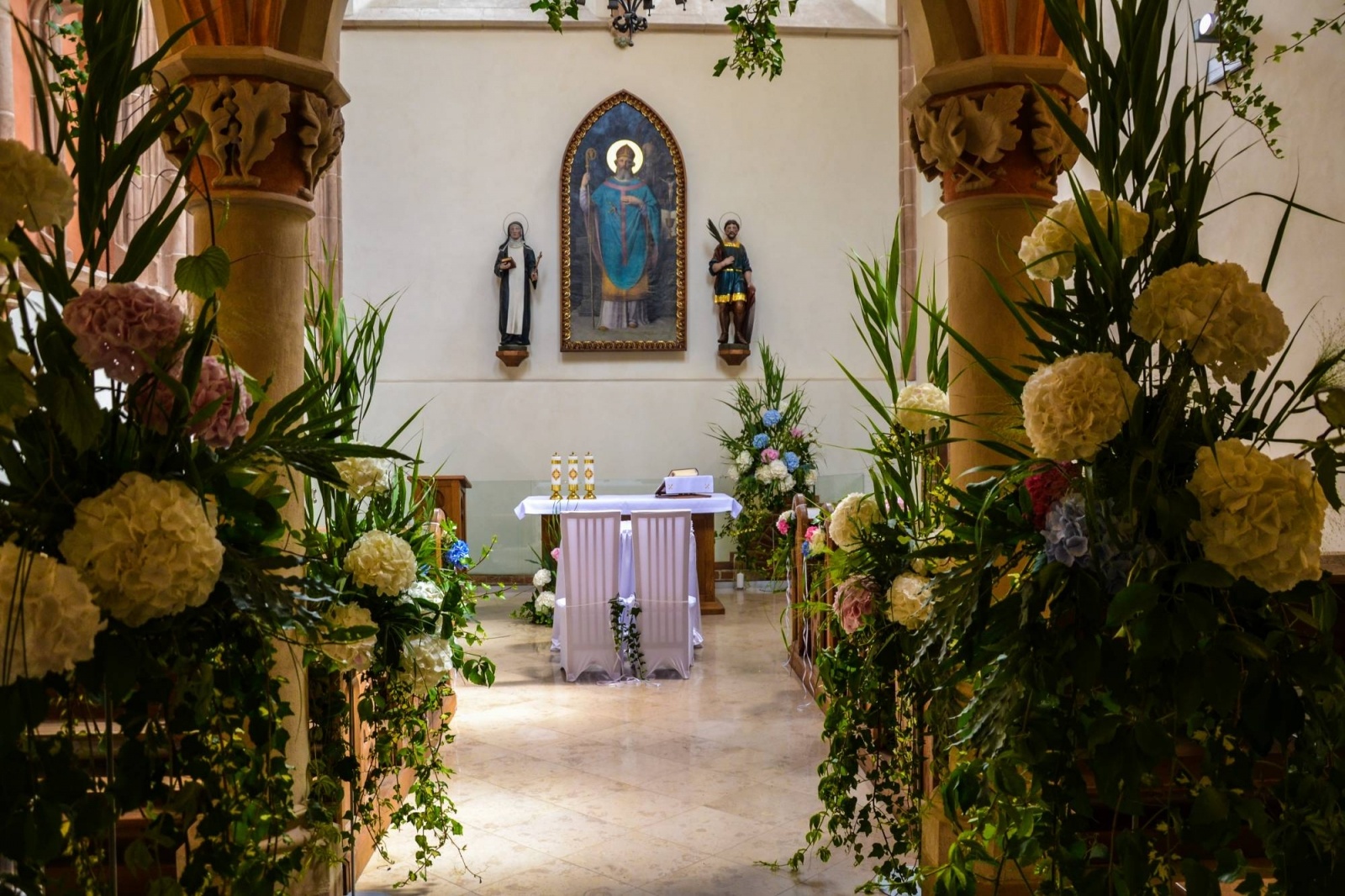 Zdjęcie w galerii na portalu naszraciborz.pl: Jak wam się podoba ślubny wystrój kaplicy zamkowej w Raciborzu? [FOTO] wiadomości z regionu