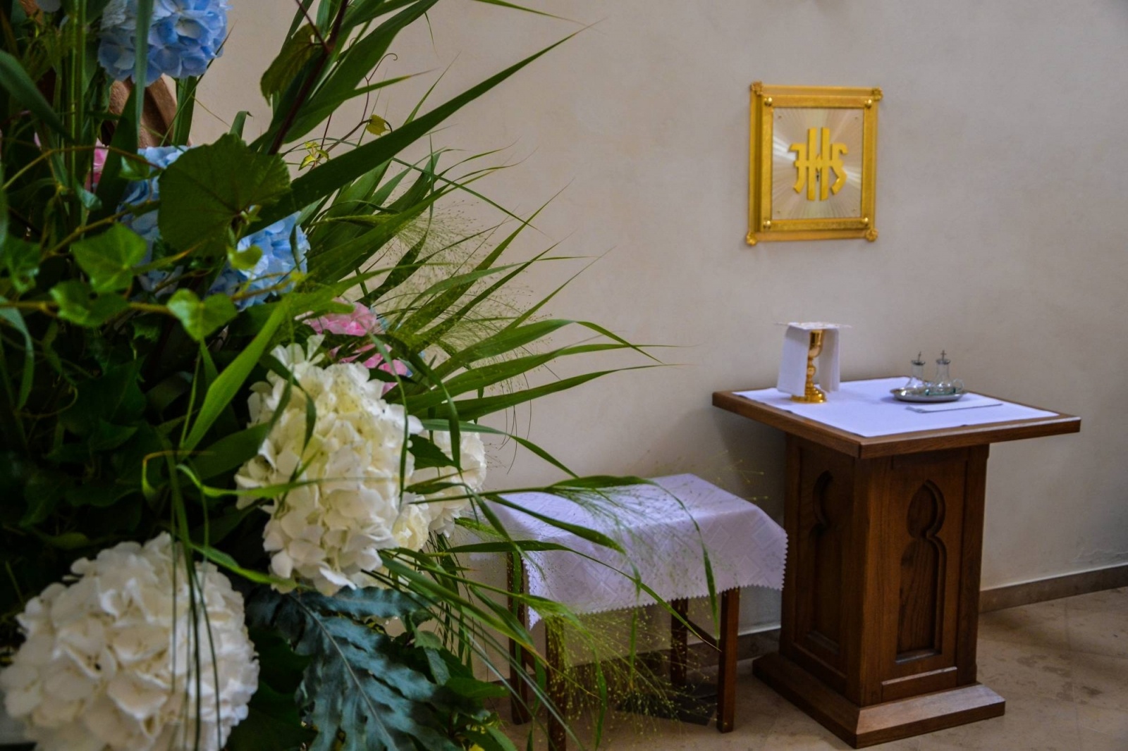 Zdjęcie w galerii na portalu naszraciborz.pl: Jak wam się podoba ślubny wystrój kaplicy zamkowej w Raciborzu? [FOTO] wiadomości z regionu