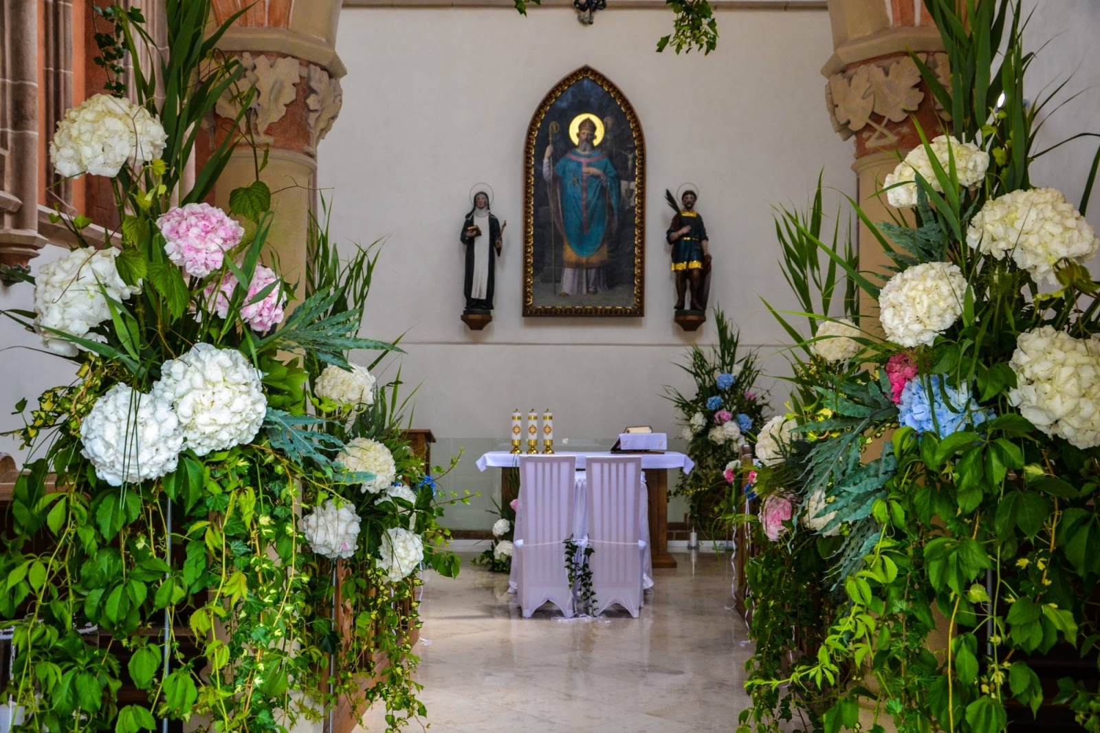 Zdjęcie w galerii na portalu naszraciborz.pl: Jak wam się podoba ślubny wystrój kaplicy zamkowej w Raciborzu? [FOTO] wiadomości z regionu