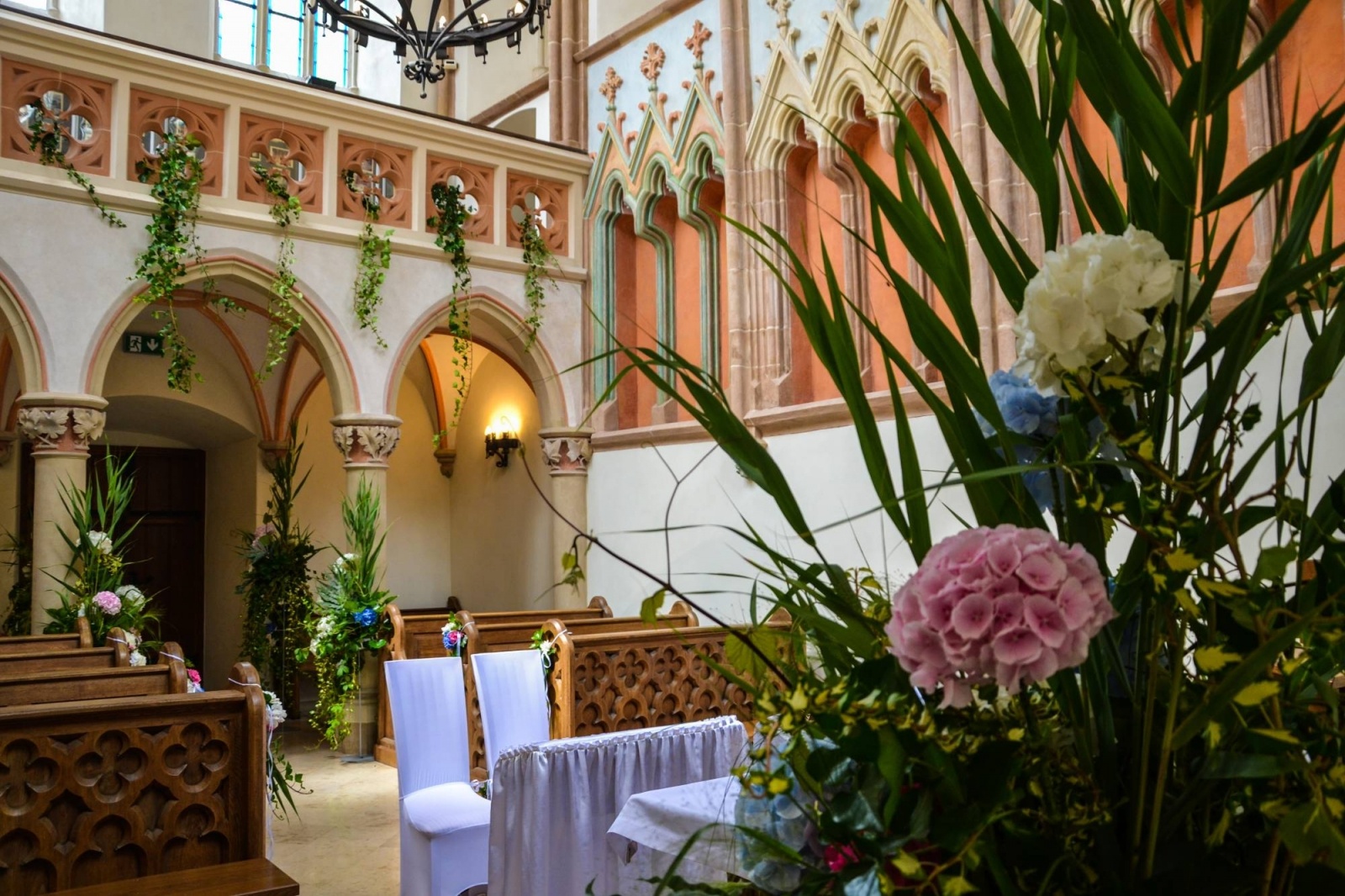 Zdjęcie w galerii na portalu naszraciborz.pl: Jak wam się podoba ślubny wystrój kaplicy zamkowej w Raciborzu? [FOTO] wiadomości z regionu