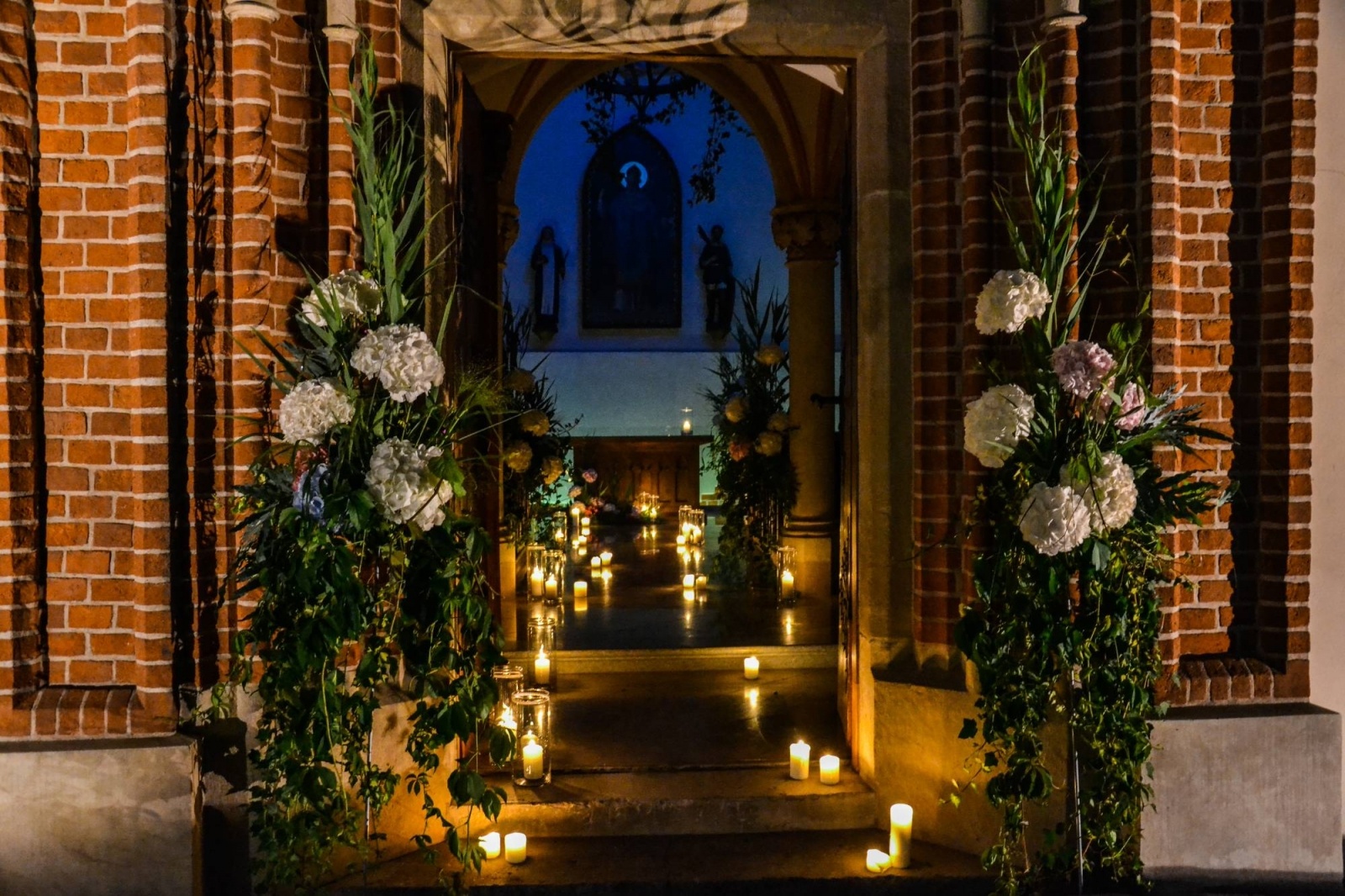 Zdjęcie w galerii na portalu naszraciborz.pl: Jak wam się podoba ślubny wystrój kaplicy zamkowej w Raciborzu? [FOTO] wiadomości z regionu