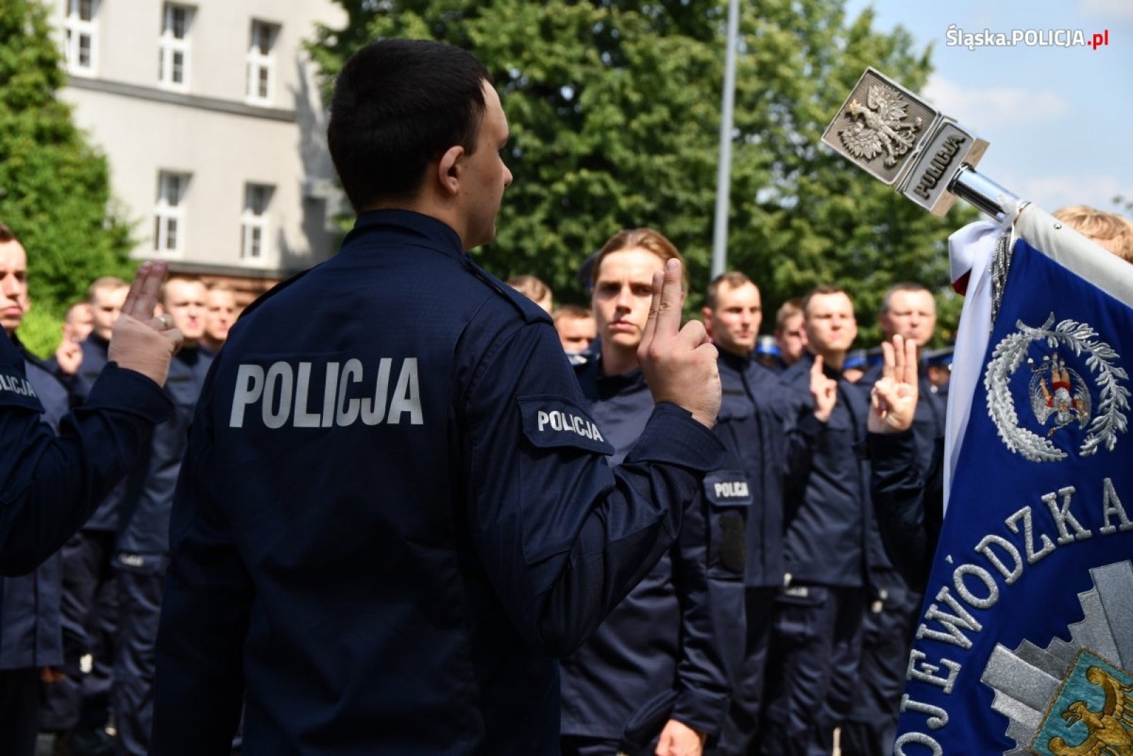 Zdjęcie w galerii na portalu naszraciborz.pl: Nowi funkcjonariusze złożyli ślubowanie. Na kolejnych czekają wakaty wiadomości z regionu