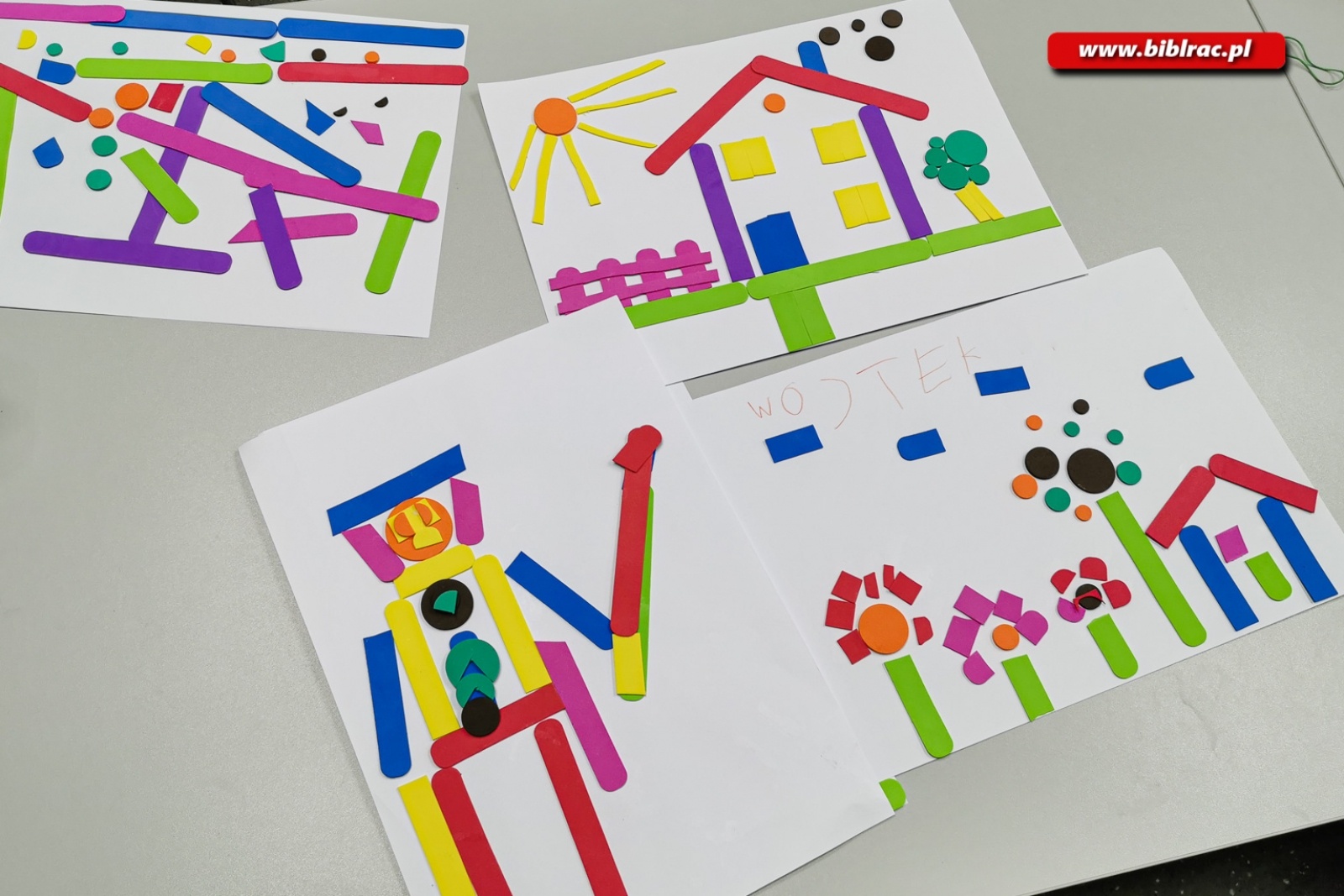 Zdjęcie w galerii na portalu naszraciborz.pl:  W bibliotece trwają wakacyjne zajęcia dla osób z niepełnosprawnościami wiadomości z regionu