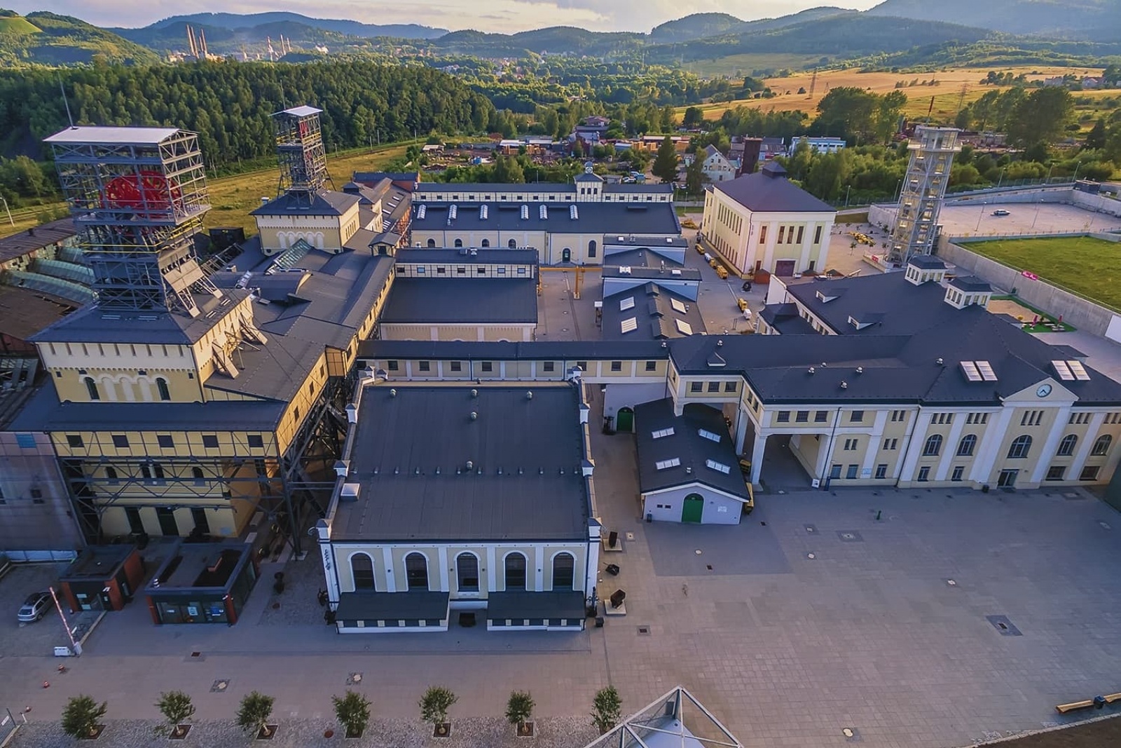 Zdjęcie w galerii na portalu naszraciborz.pl: Czas na Góry Wałbrzyskie!  wiadomości z regionu