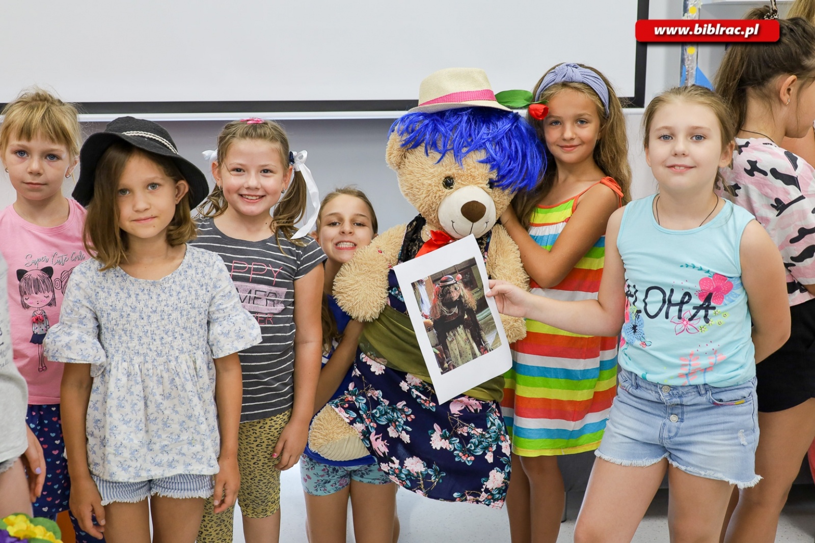 Zdjęcie w galerii na portalu naszraciborz.pl: Kosmiczni przyjaciele – na półmetku Kosmicznego Lata z Biblioteką wiadomości z regionu