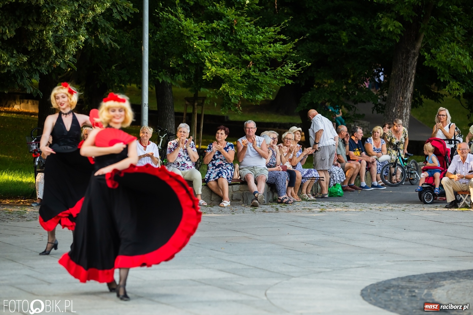 Zdjęcie w galerii na portalu naszraciborz.pl: Operetka na wynos - trzy koncerty w Raciborzu wiadomości z regionu