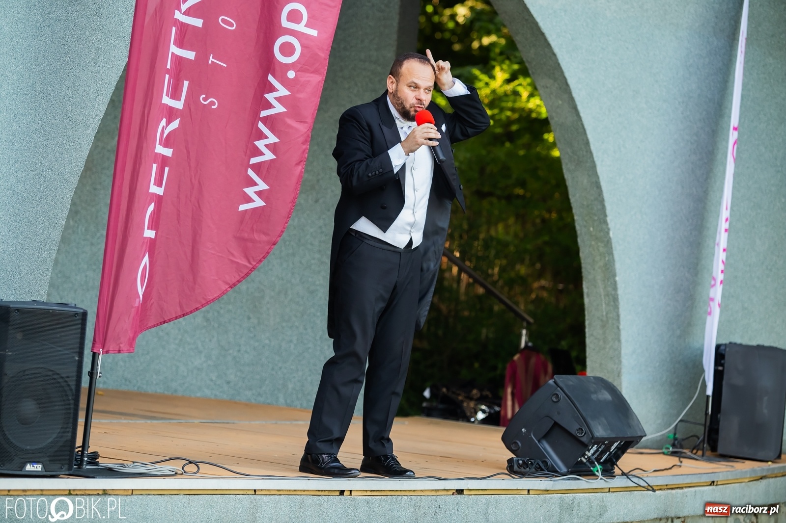 Zdjęcie w galerii na portalu naszraciborz.pl: Operetka na wynos - trzy koncerty w Raciborzu wiadomości z regionu