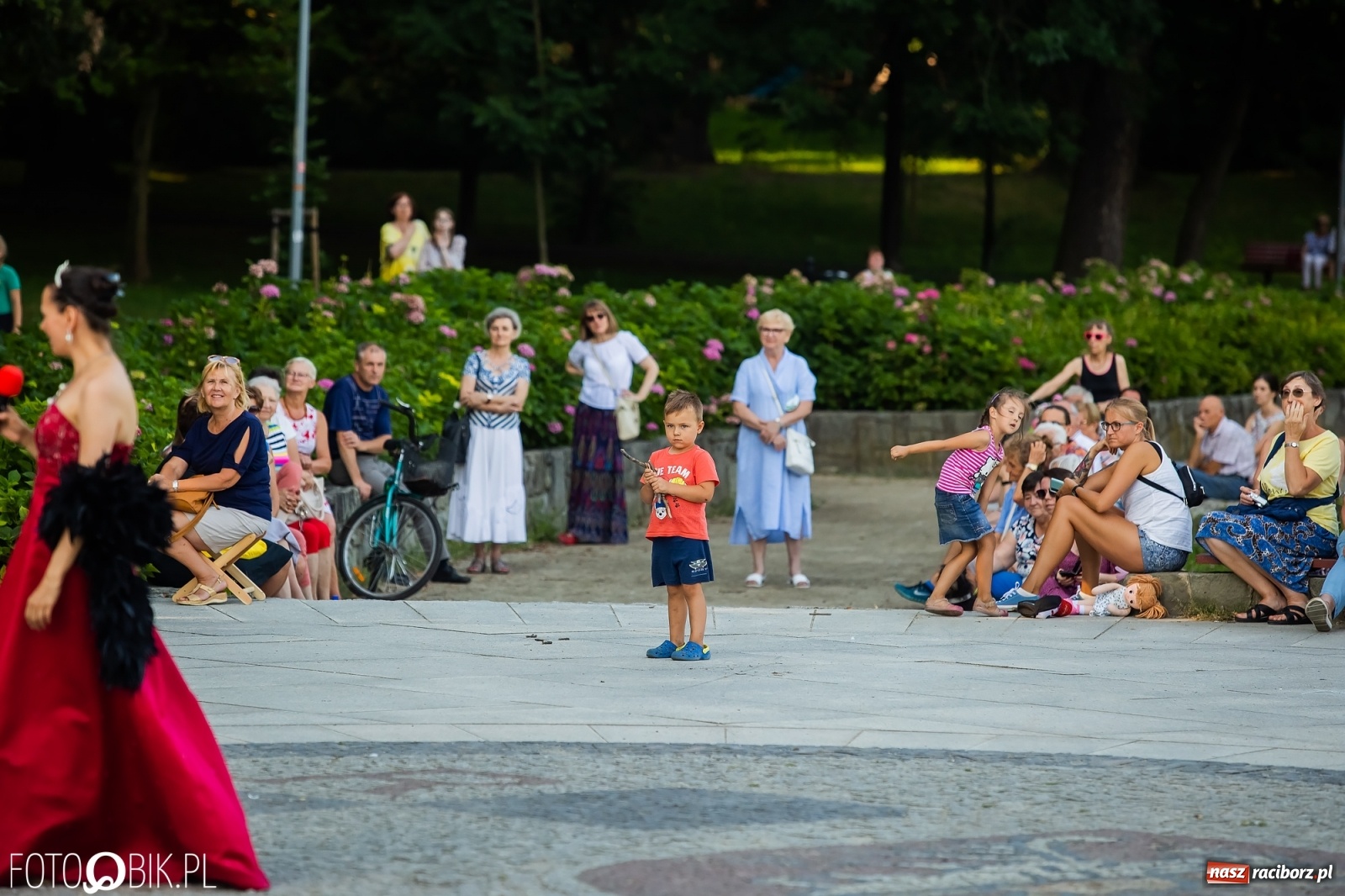 Zdjęcie w galerii na portalu naszraciborz.pl: Operetka na wynos - trzy koncerty w Raciborzu wiadomości z regionu