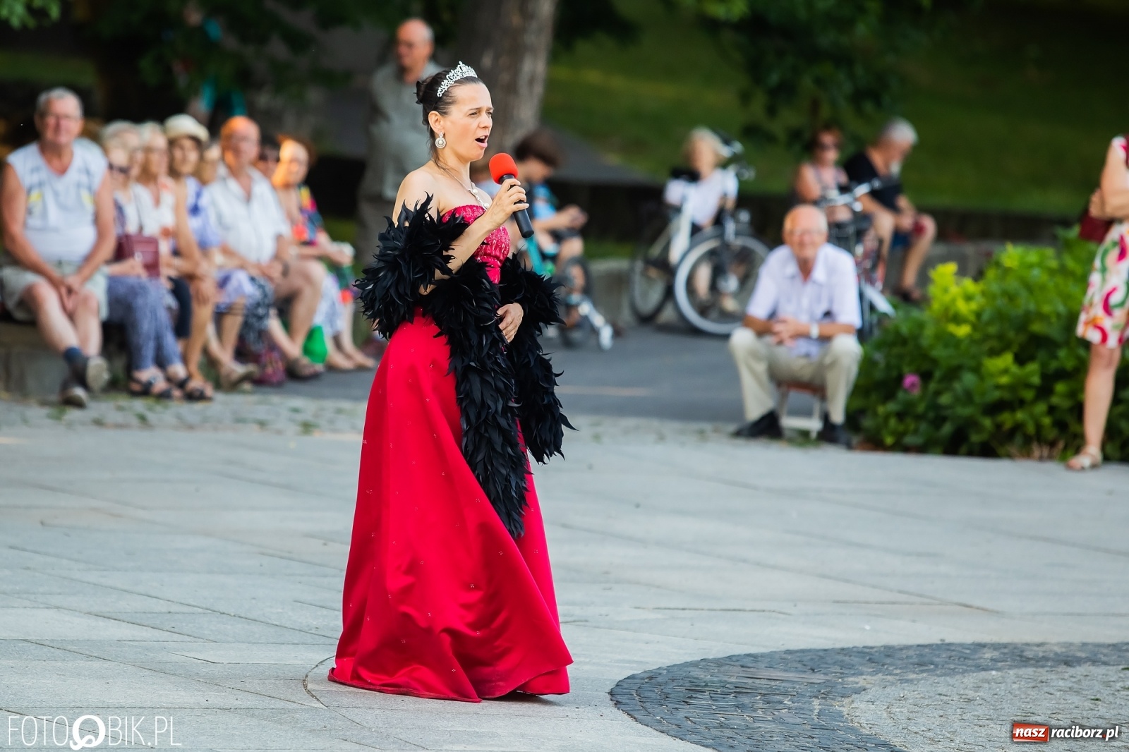 Zdjęcie w galerii na portalu naszraciborz.pl: Operetka na wynos - trzy koncerty w Raciborzu wiadomości z regionu