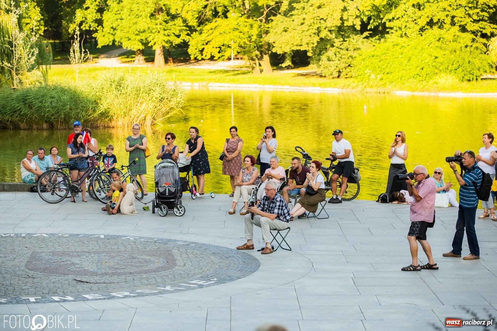 Zdjęcie w galerii na portalu naszraciborz.pl: Operetka na wynos - trzy koncerty w Raciborzu wiadomości z regionu