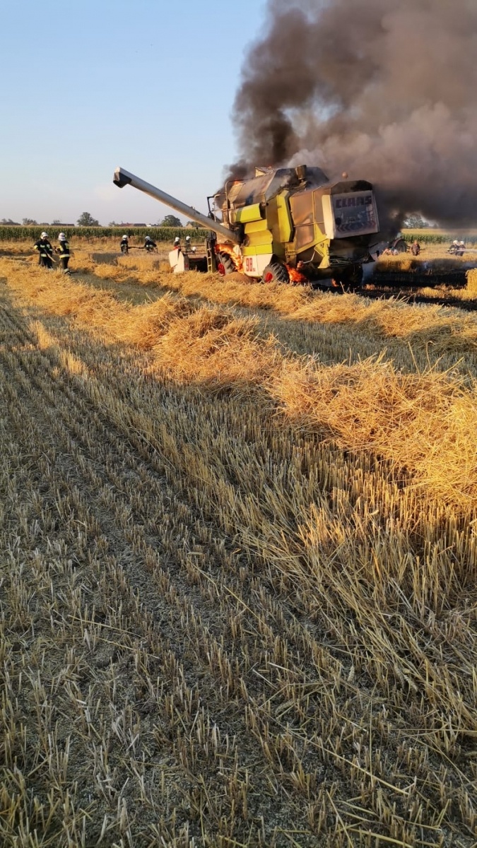 Zdjęcie w galerii na portalu naszraciborz.pl: Groźny pożar pomiędzy Turzem a Rudą wiadomości z regionu