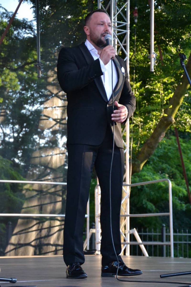 Zdjęcie w galerii na portalu naszraciborz.pl: Trzej tenorzy zaśpiewali na Zamku Piastowskim wiadomości z regionu