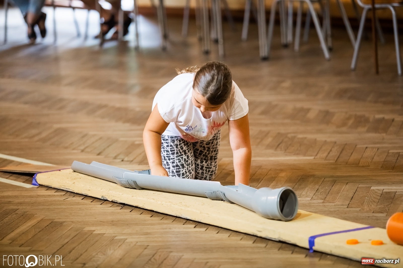 Zdjęcie w galerii na portalu naszraciborz.pl: Krzanowicka kapslomania schowała się do MOK-u wiadomości z regionu