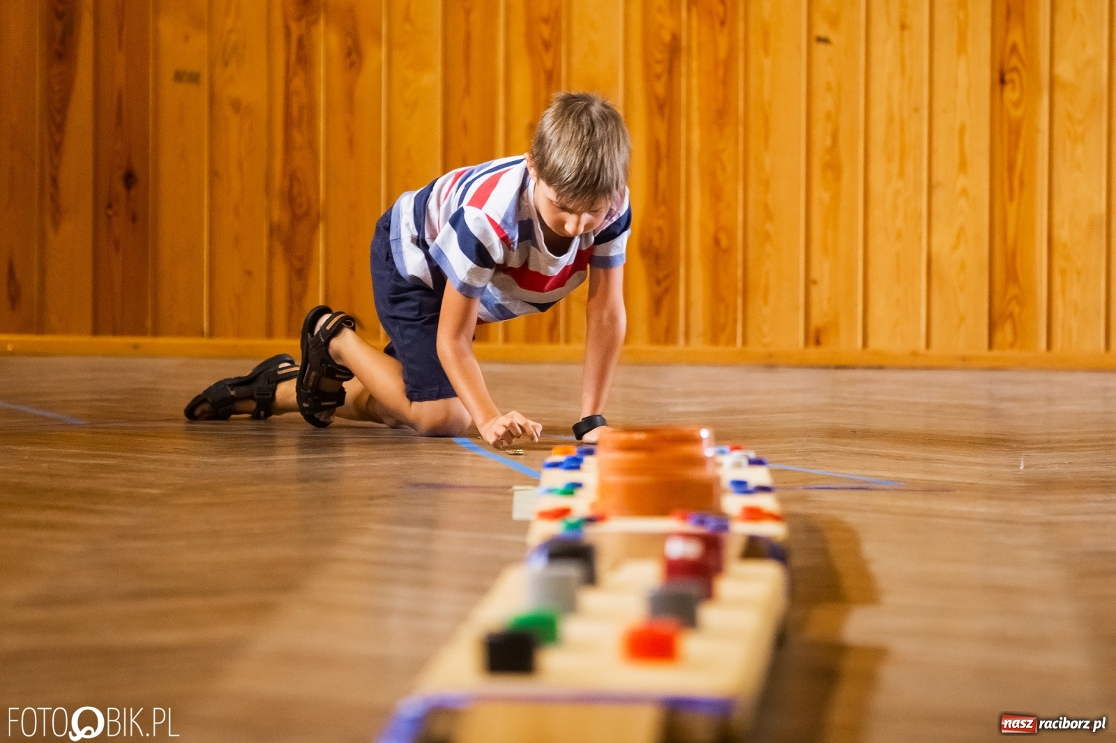 Zdjęcie w galerii na portalu naszraciborz.pl: Krzanowicka kapslomania schowała się do MOK-u wiadomości z regionu