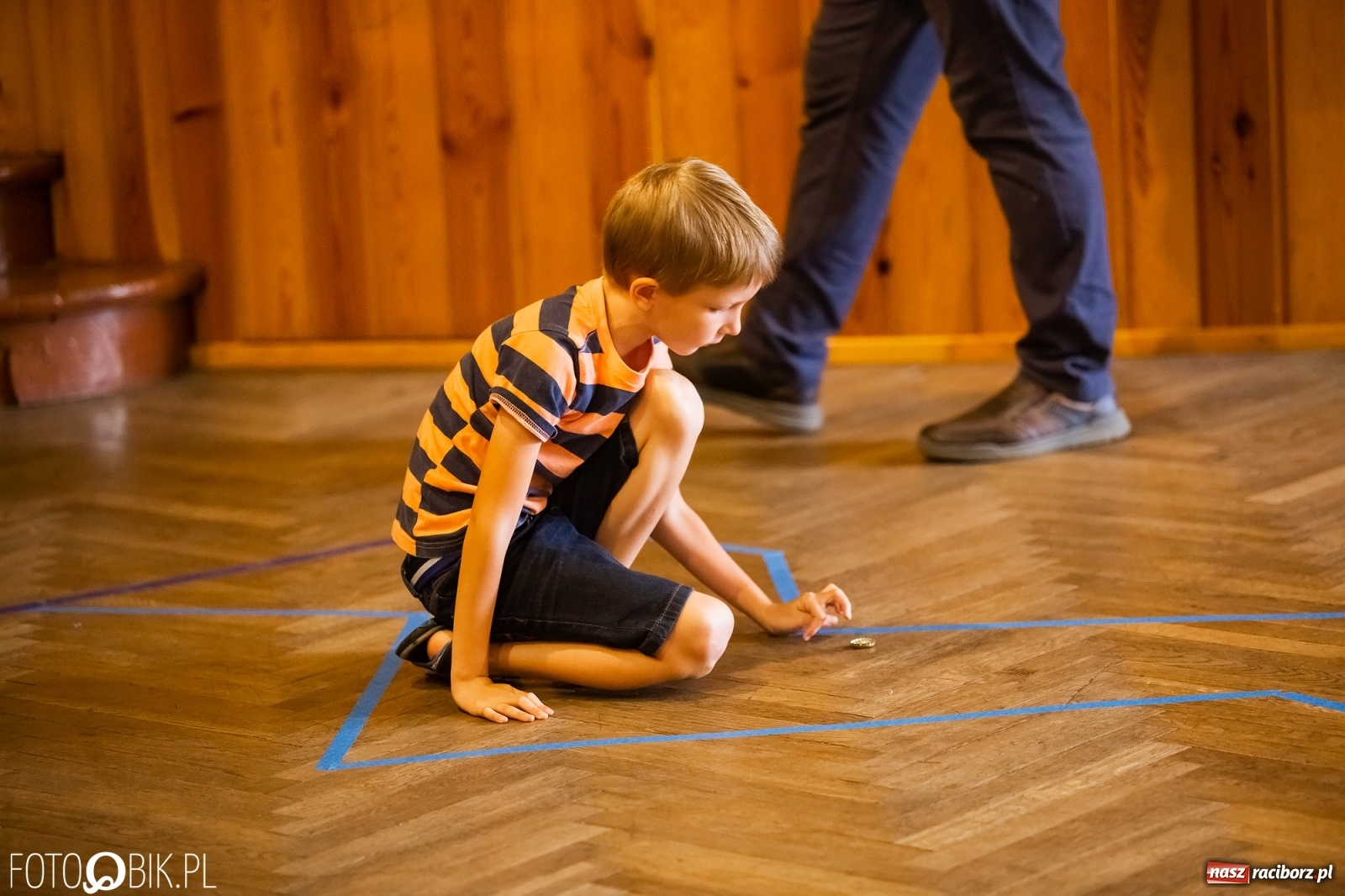 Zdjęcie w galerii na portalu naszraciborz.pl: Krzanowicka kapslomania schowała się do MOK-u wiadomości z regionu