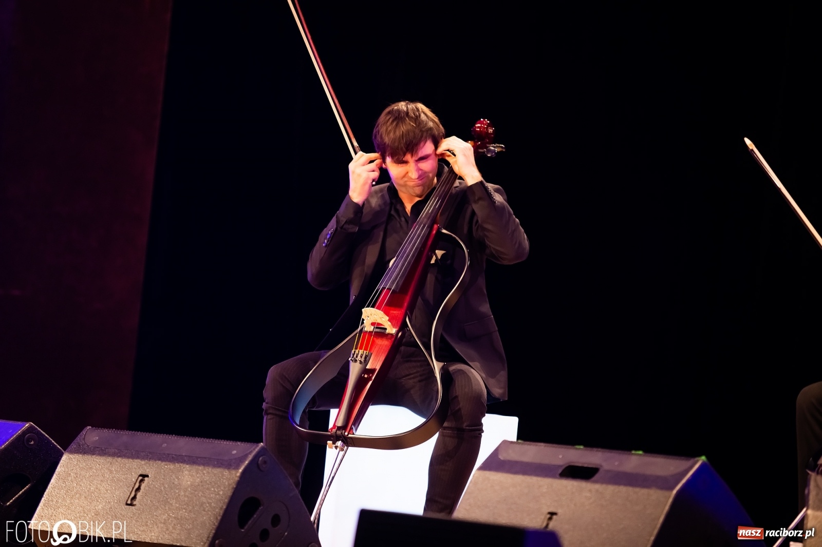 Zdjęcie w galerii na portalu naszraciborz.pl: Koncert Cello Brothers w Raciborskim Centrum Kultury wiadomości z regionu