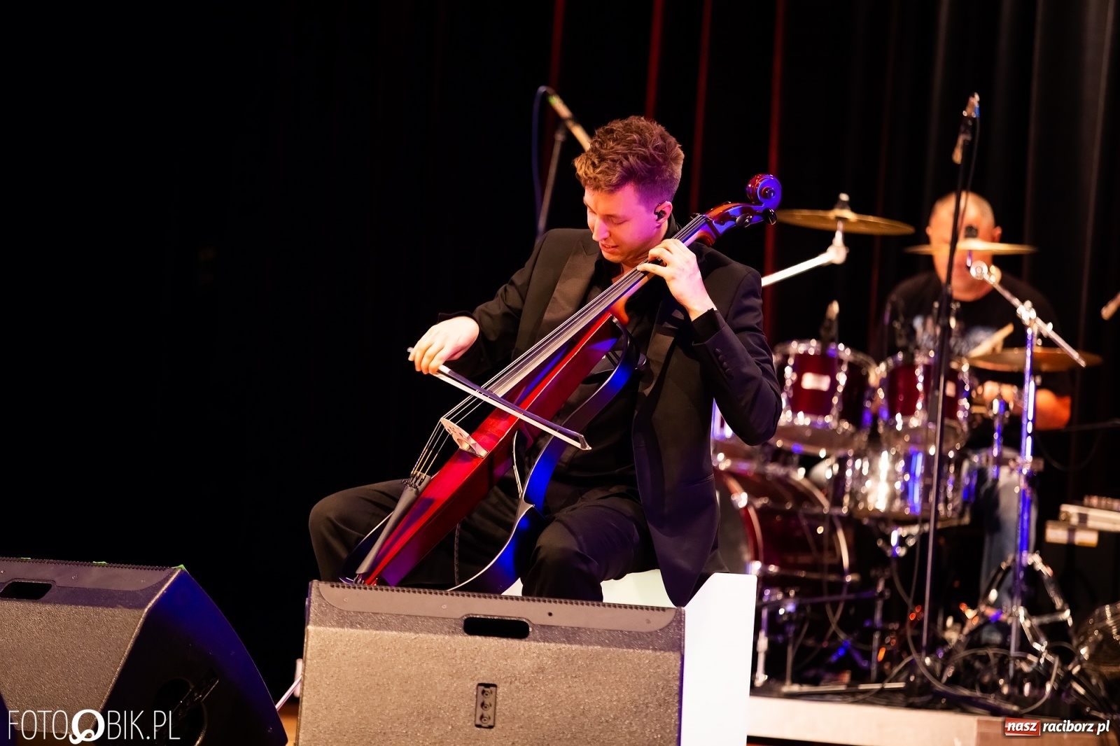 Zdjęcie w galerii na portalu naszraciborz.pl: Koncert Cello Brothers w Raciborskim Centrum Kultury wiadomości z regionu