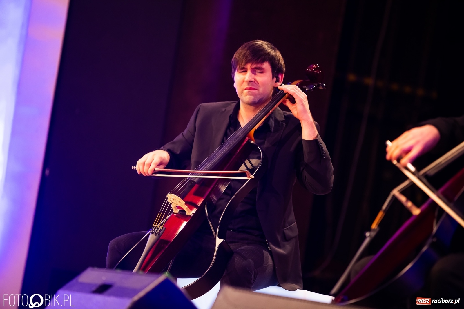 Zdjęcie w galerii na portalu naszraciborz.pl: Koncert Cello Brothers w Raciborskim Centrum Kultury wiadomości z regionu