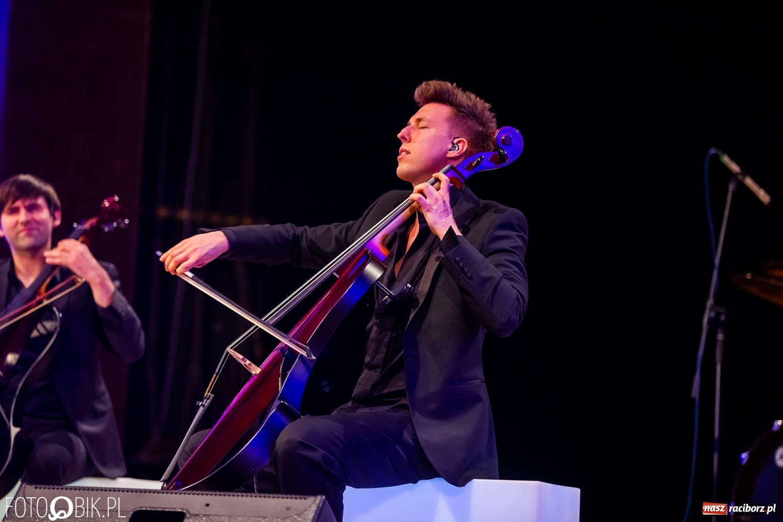 Zdjęcie w galerii na portalu naszraciborz.pl: Koncert Cello Brothers w Raciborskim Centrum Kultury wiadomości z regionu