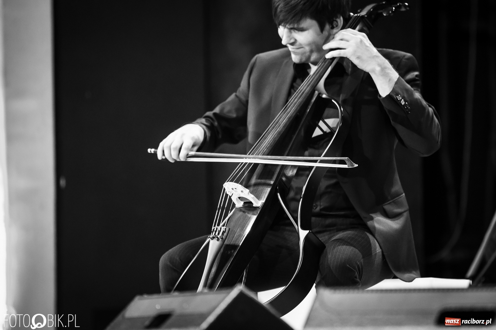 Zdjęcie w galerii na portalu naszraciborz.pl: Koncert Cello Brothers w Raciborskim Centrum Kultury wiadomości z regionu