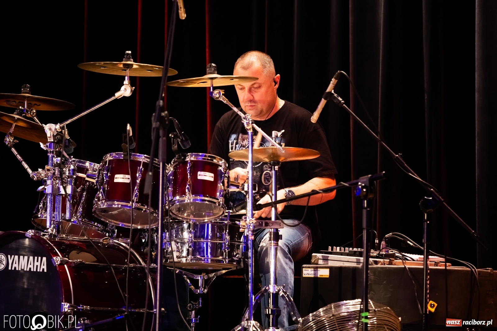 Zdjęcie w galerii na portalu naszraciborz.pl: Koncert Cello Brothers w Raciborskim Centrum Kultury wiadomości z regionu