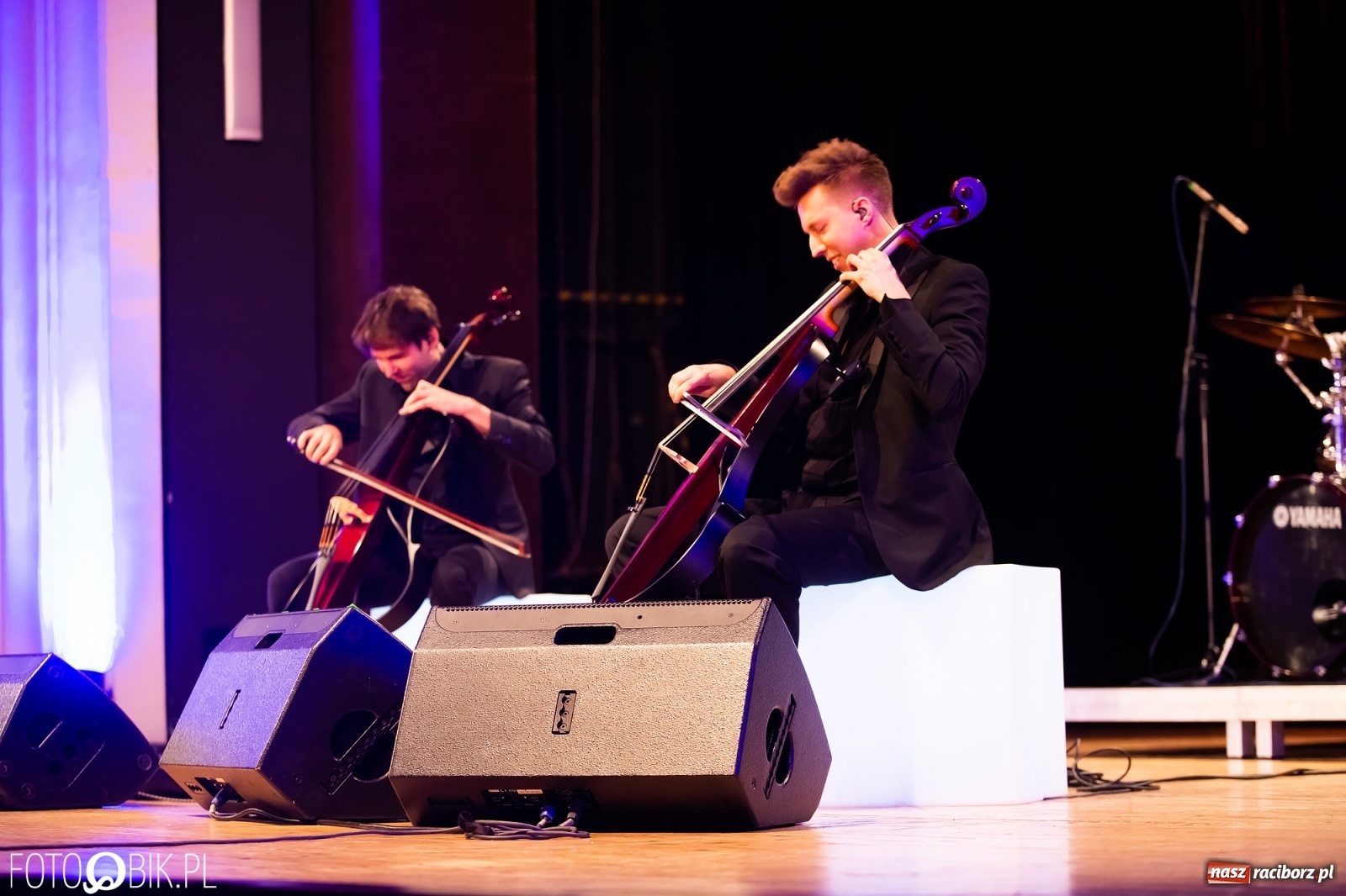 Zdjęcie w galerii na portalu naszraciborz.pl: Koncert Cello Brothers w Raciborskim Centrum Kultury wiadomości z regionu