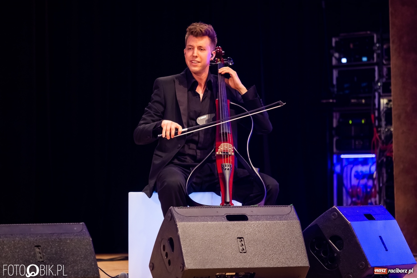 Zdjęcie w galerii na portalu naszraciborz.pl: Koncert Cello Brothers w Raciborskim Centrum Kultury wiadomości z regionu