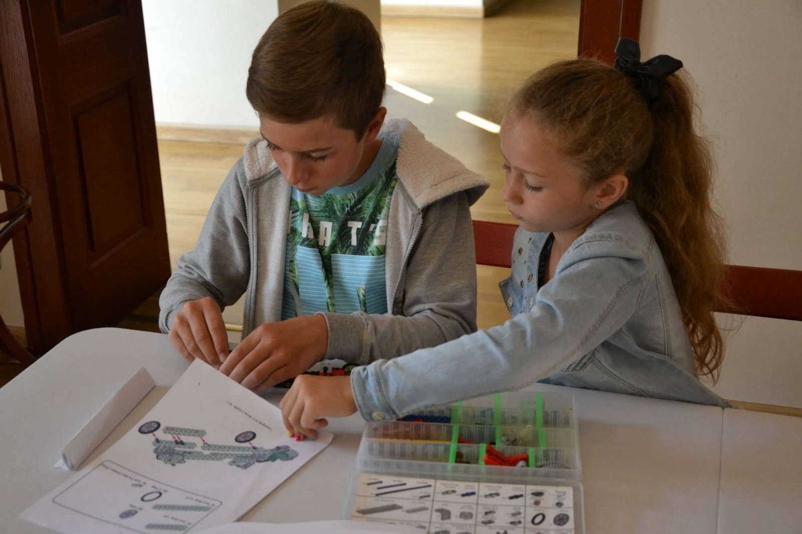 Zdjęcie w galerii na portalu naszraciborz.pl: Jesteśmy dobrzy w te klocki. Warsztaty Lego na Zamku Piastowskim  wiadomości z regionu