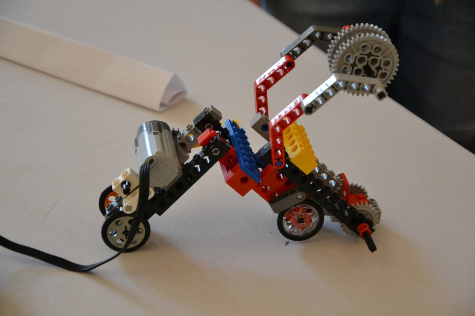 Zdjęcie w galerii na portalu naszraciborz.pl: Jesteśmy dobrzy w te klocki. Warsztaty Lego na Zamku Piastowskim  wiadomości z regionu