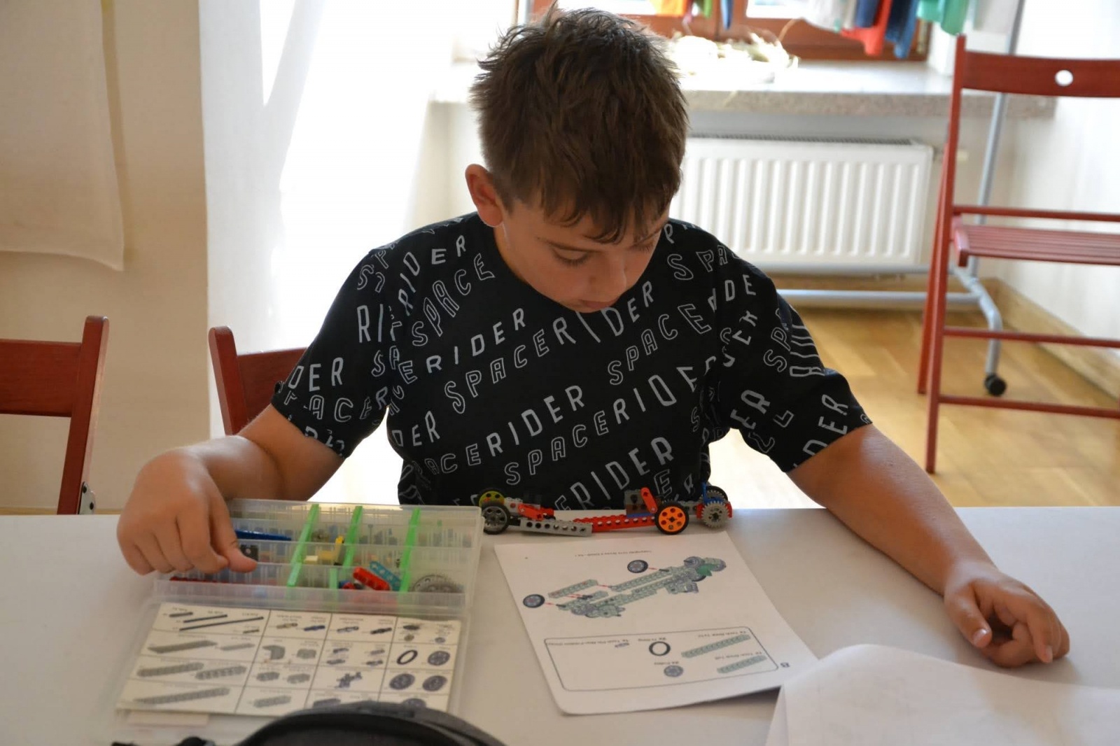 Zdjęcie w galerii na portalu naszraciborz.pl: Jesteśmy dobrzy w te klocki. Warsztaty Lego na Zamku Piastowskim  wiadomości z regionu