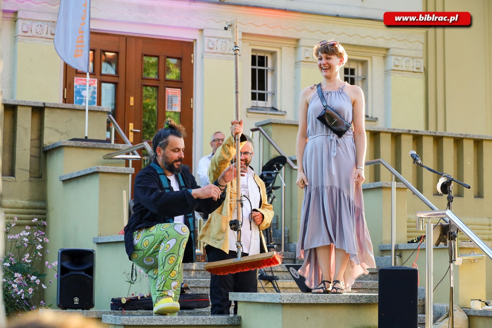 Zdjęcie w galerii na portalu naszraciborz.pl: Historia muzyki w kilku krótkich lekcjach. Bardzo muzyczny Letni Teatr na Schodach wiadomości z regionu