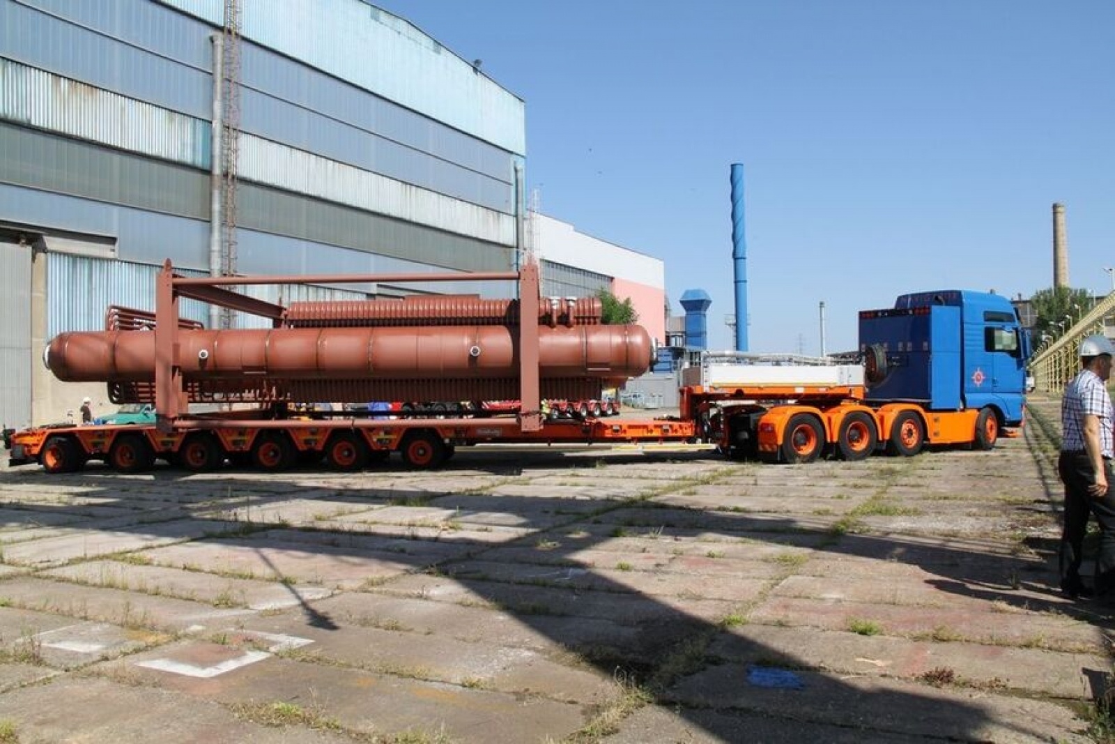 Zdjęcie w galerii na portalu naszraciborz.pl: Transport wielkogabarytowy z Rafako do Radlina wiadomości z regionu