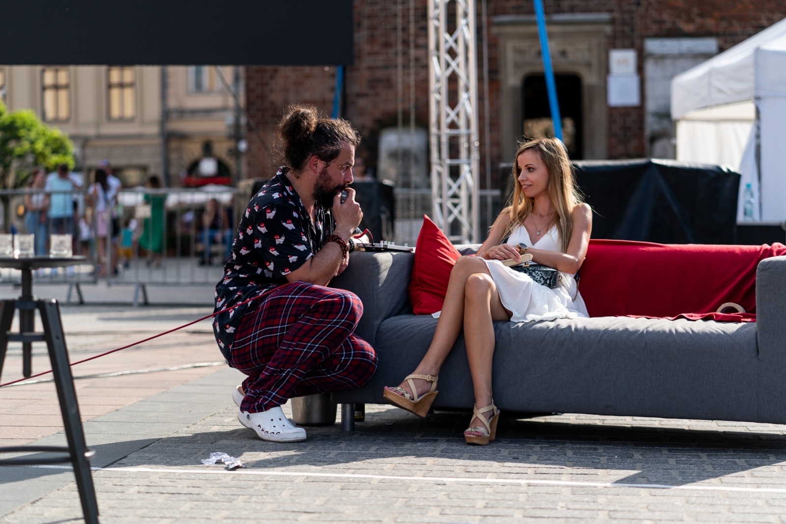 Zdjęcie w galerii na portalu naszraciborz.pl: Biblioteka zaprasza na spektakl - Kawaler wiadomości z regionu