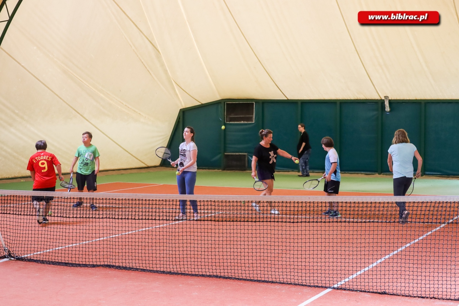 Zdjęcie w galerii na portalu naszraciborz.pl: Hipoterapia i nauka belgijki w ramach Lata z biblioteką [FOTO] wiadomości z regionu