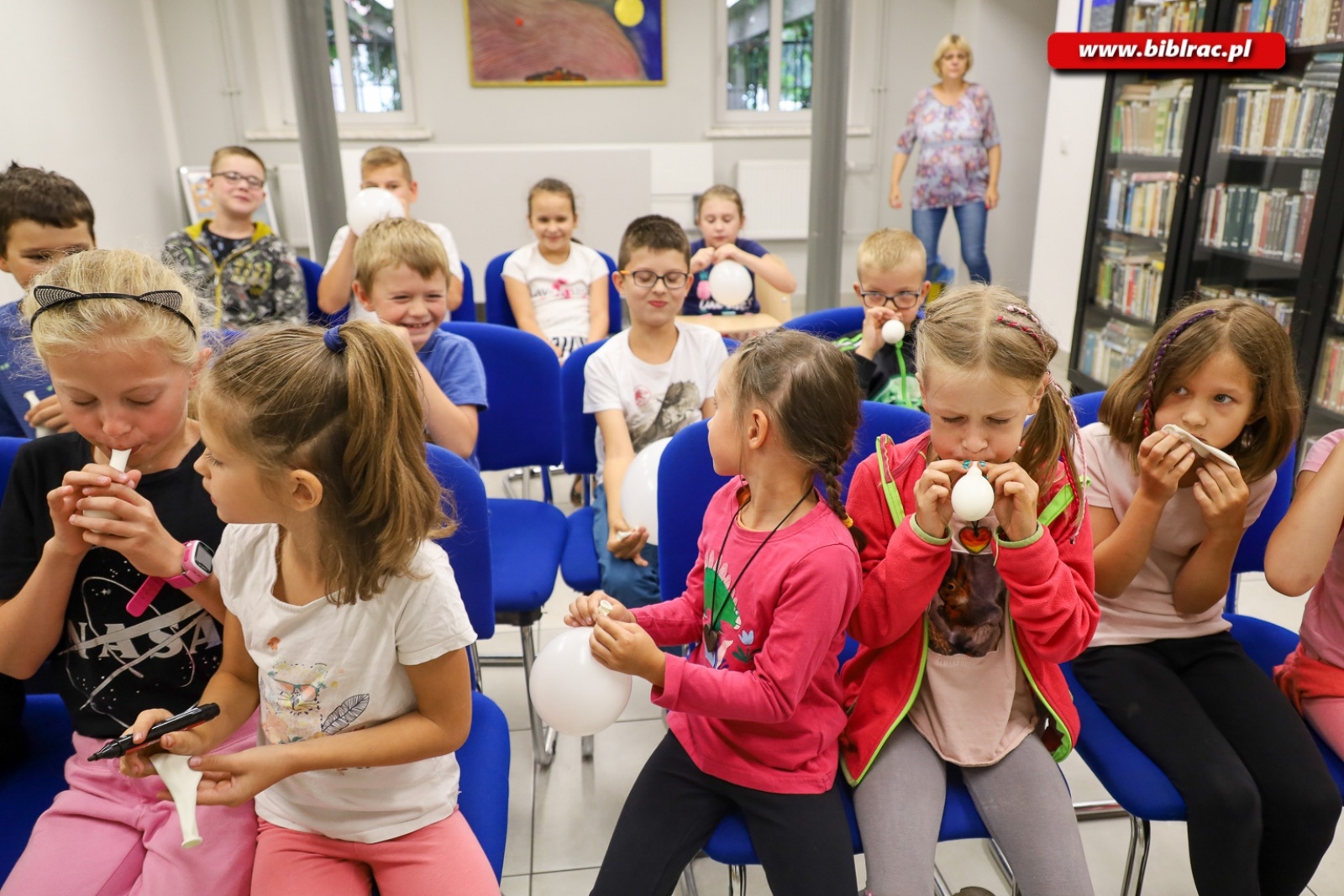 Zdjęcie w galerii na portalu naszraciborz.pl: Czarne dziury i Wielki Wybuch. Kosmiczne lato z biblioteką [FOTO] wiadomości z regionu