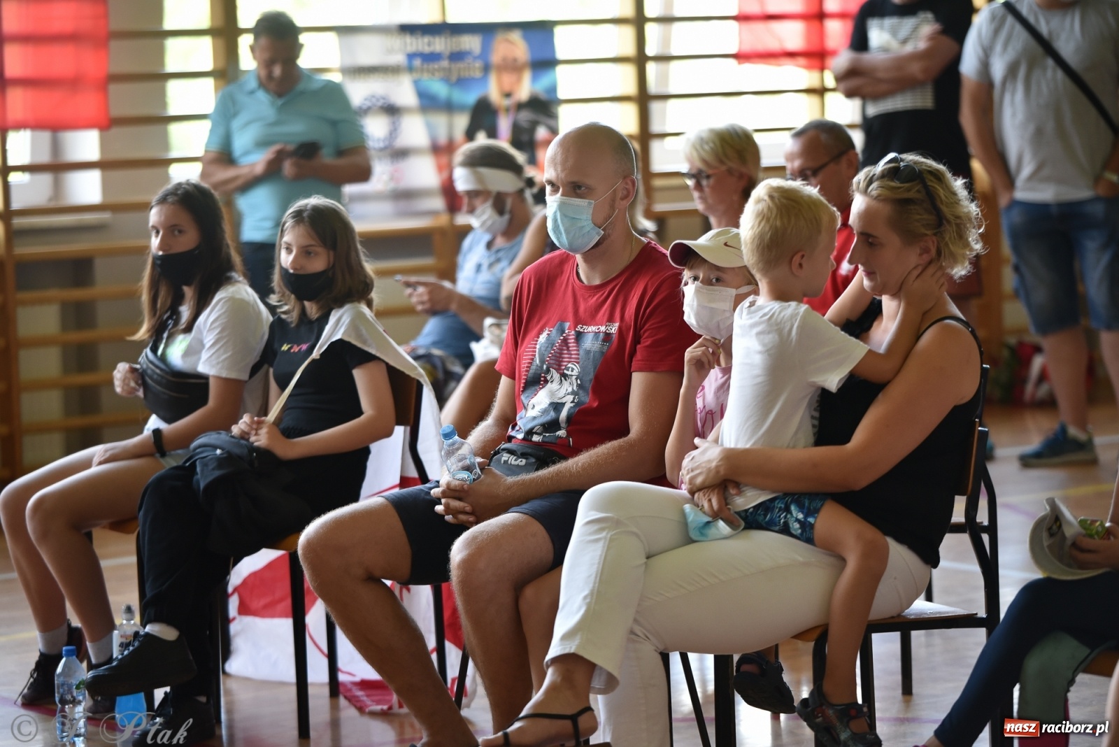 Zdjęcie w galerii na portalu naszraciborz.pl: Fan-club Justyny wypełnił salę na Ocicach. Szykuje się powitanie mistrzyni w Raciborzu wiadomości z regionu