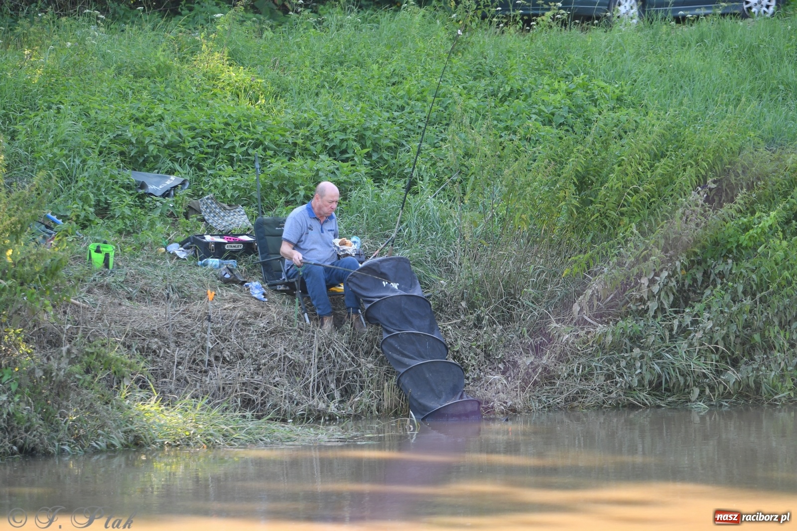 Zdjęcie w galerii na portalu naszraciborz.pl: Roland Przybyła triumfatorem zawodów wędkarskich Odra 2021 wiadomości z regionu