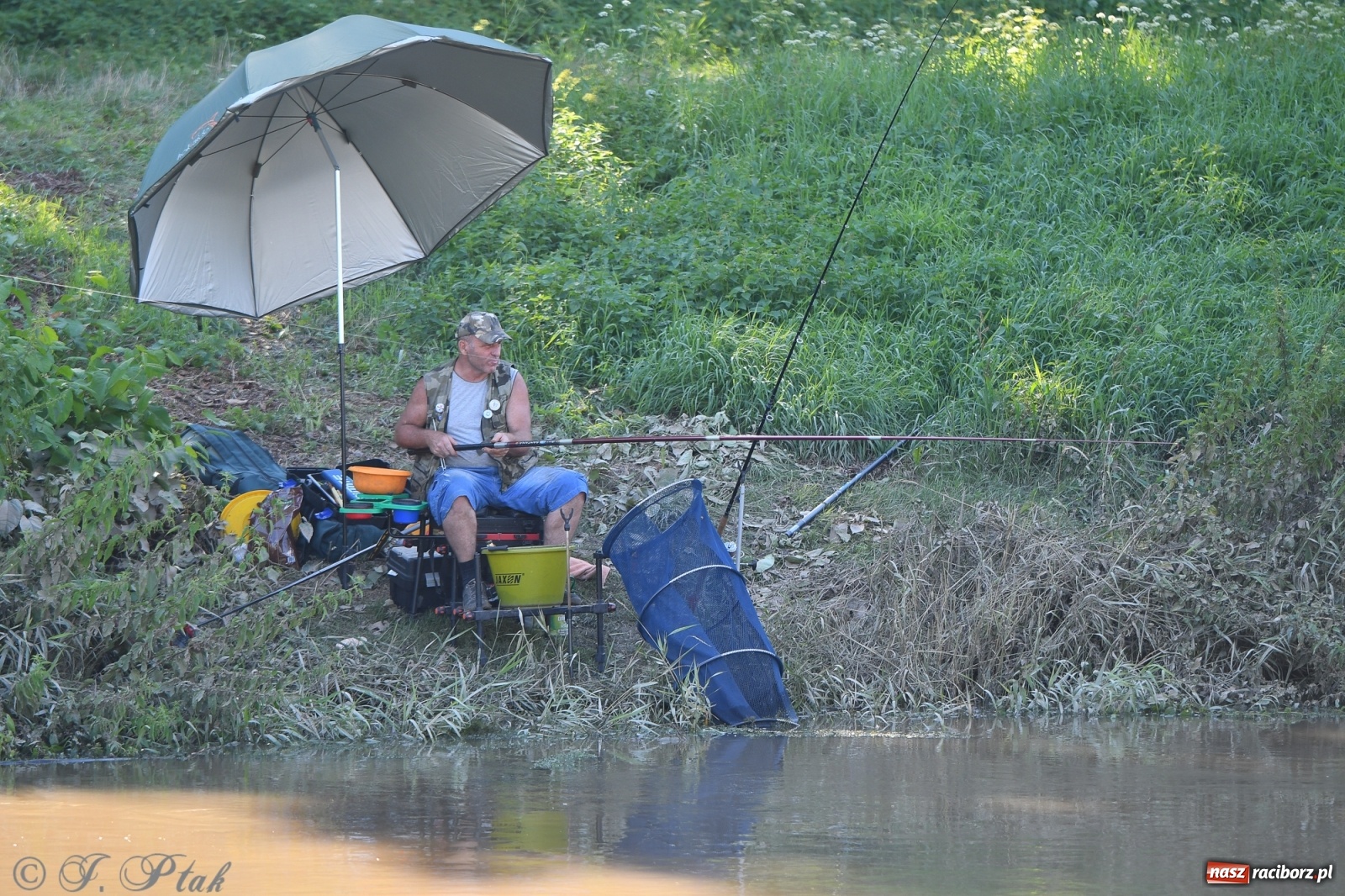 Zdjęcie w galerii na portalu naszraciborz.pl: Roland Przybyła triumfatorem zawodów wędkarskich Odra 2021 wiadomości z regionu