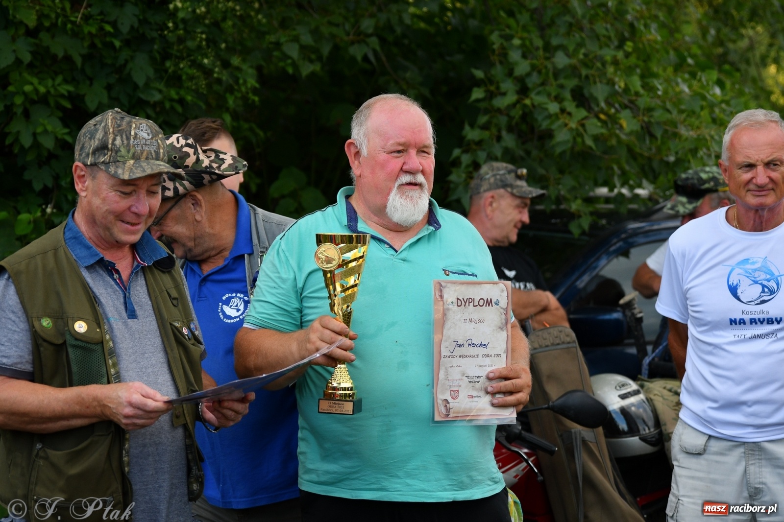 Zdjęcie w galerii na portalu naszraciborz.pl: Roland Przybyła triumfatorem zawodów wędkarskich Odra 2021 wiadomości z regionu