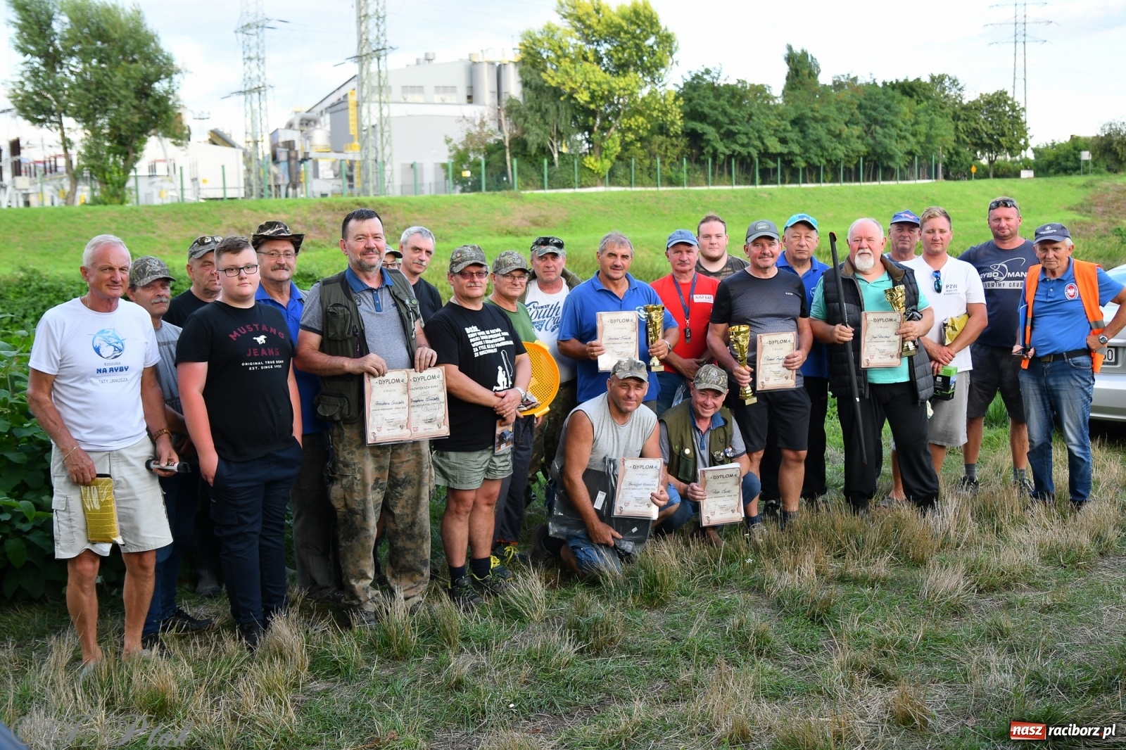 Zdjęcie w galerii na portalu naszraciborz.pl: Roland Przybyła triumfatorem zawodów wędkarskich Odra 2021 wiadomości z regionu