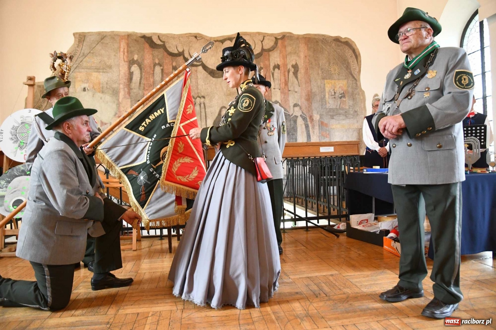 Zdjęcie w galerii na portalu naszraciborz.pl: Bractwo bez kobiet jest jak akwarium bez rybek wiadomości z regionu