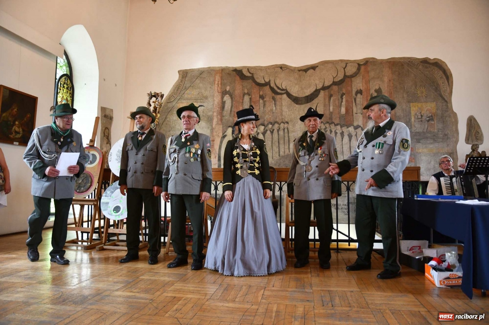 Zdjęcie w galerii na portalu naszraciborz.pl: Bractwo bez kobiet jest jak akwarium bez rybek wiadomości z regionu