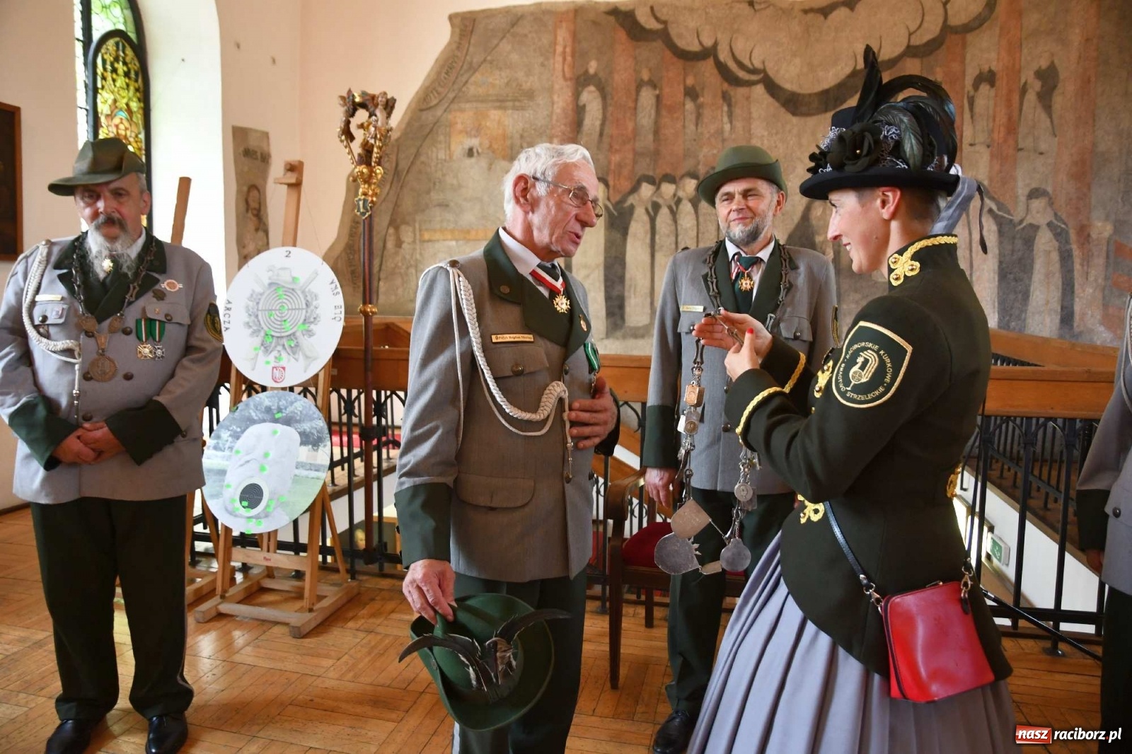 Zdjęcie w galerii na portalu naszraciborz.pl: Bractwo bez kobiet jest jak akwarium bez rybek wiadomości z regionu