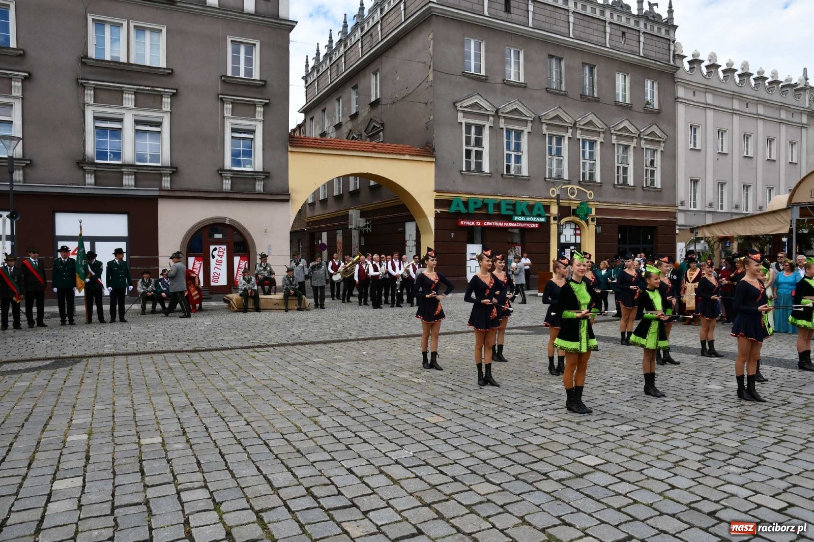 Zdjęcie w galerii na portalu naszraciborz.pl: Bractwo bez kobiet jest jak akwarium bez rybek wiadomości z regionu