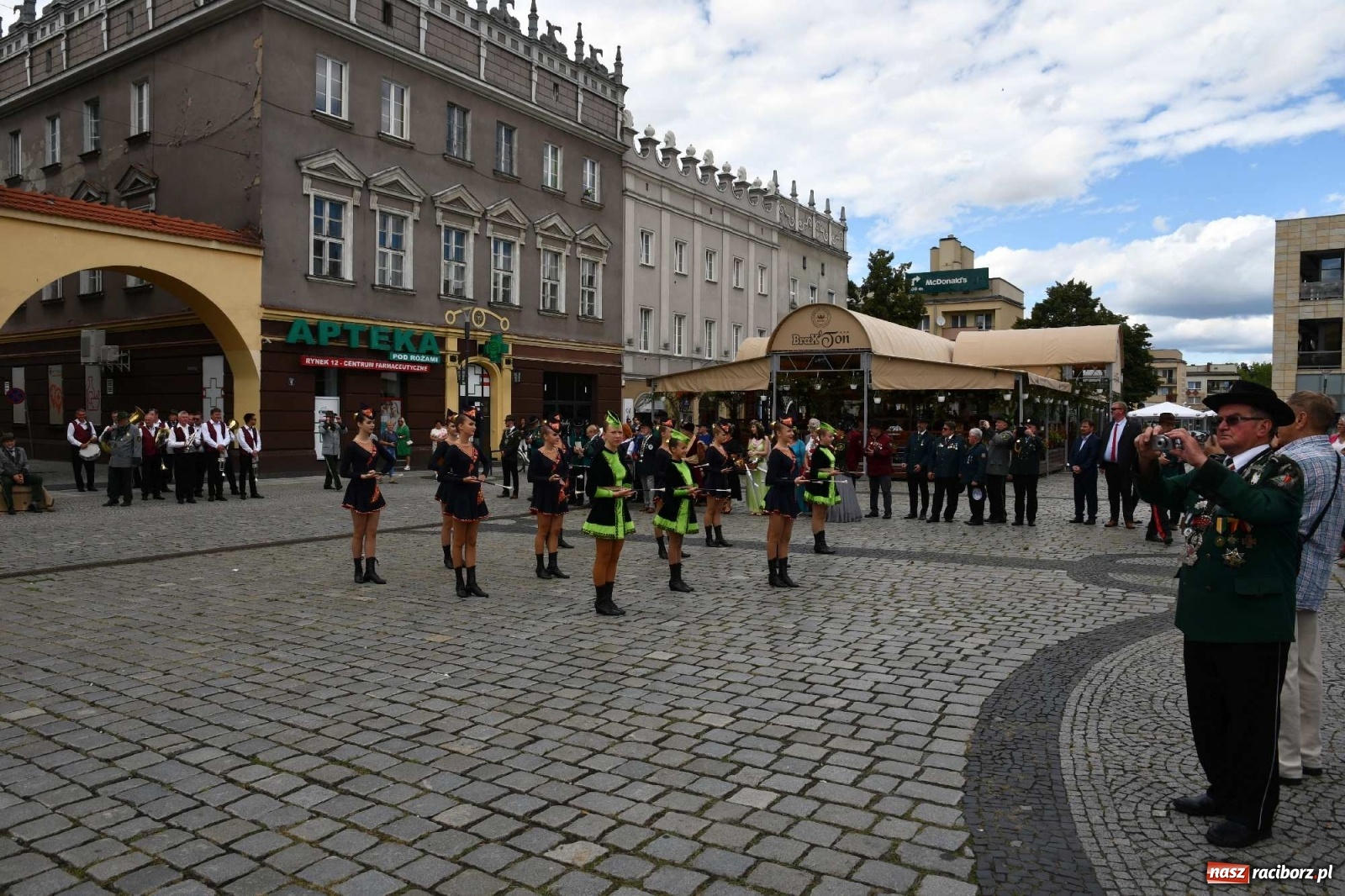 Zdjęcie w galerii na portalu naszraciborz.pl: Bractwo bez kobiet jest jak akwarium bez rybek wiadomości z regionu